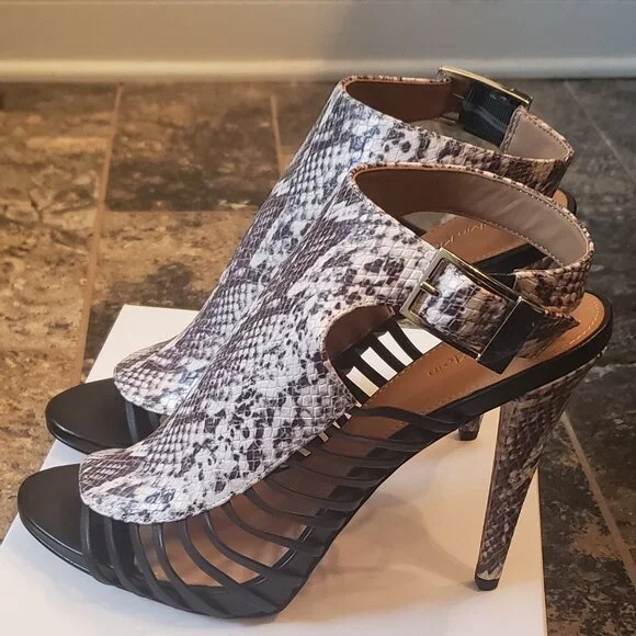 Calvin Klein Nalana Snakeskin Nappa Heels, Brand New in Box, Size 10 - Picture 4 of 12